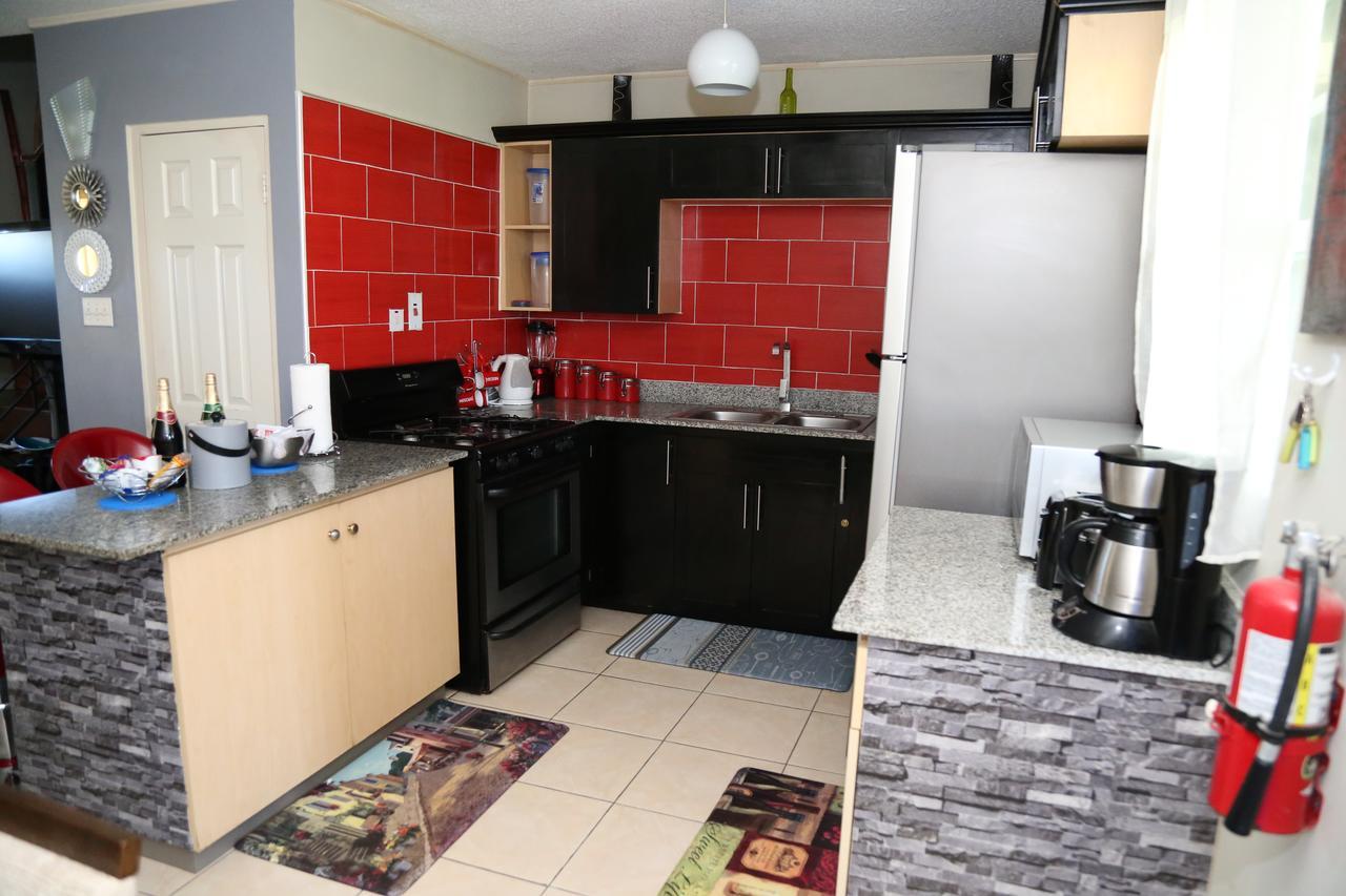 The Oasis I, Portmore Country Club Eksteriør bilde