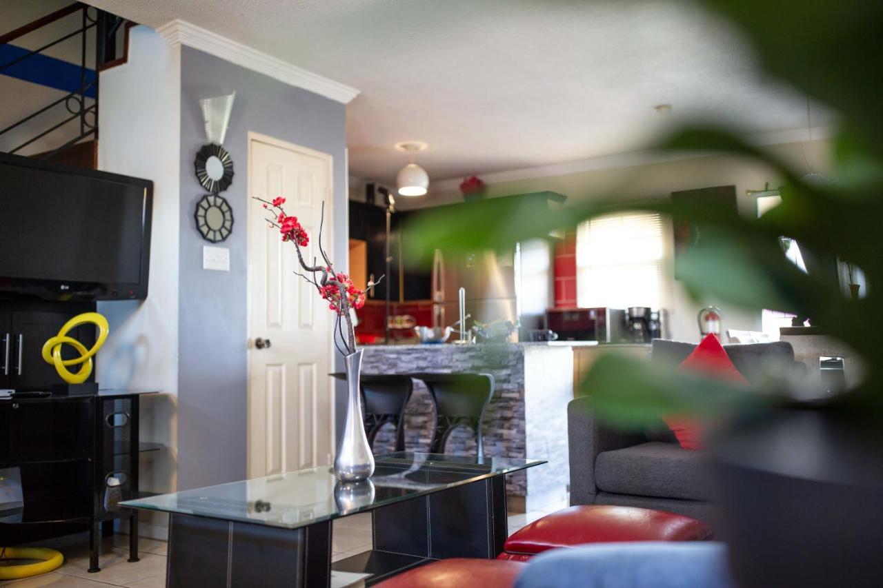 The Oasis I, Portmore Country Club Eksteriør bilde