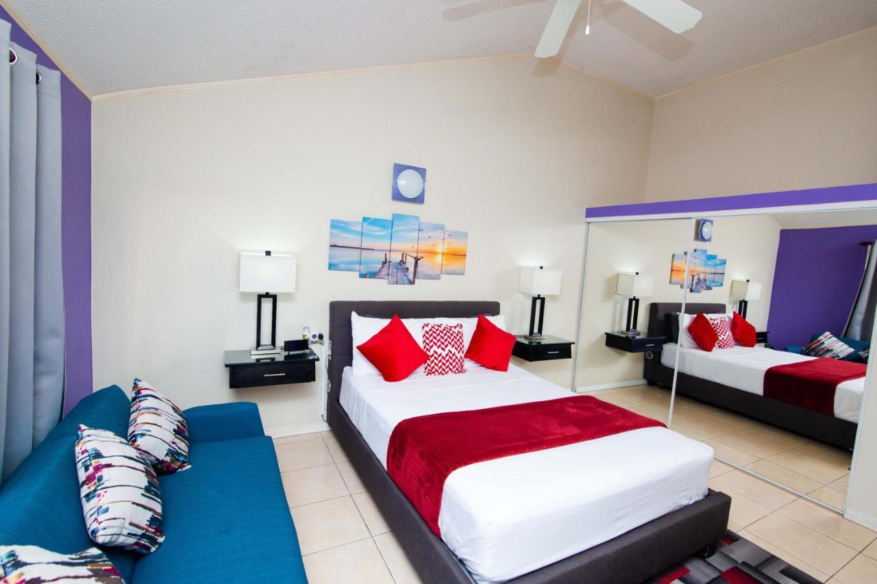The Oasis I, Portmore Country Club Eksteriør bilde
