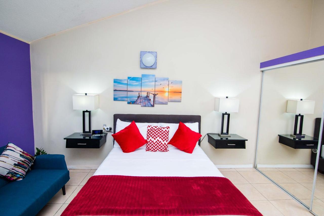 The Oasis I, Portmore Country Club Eksteriør bilde