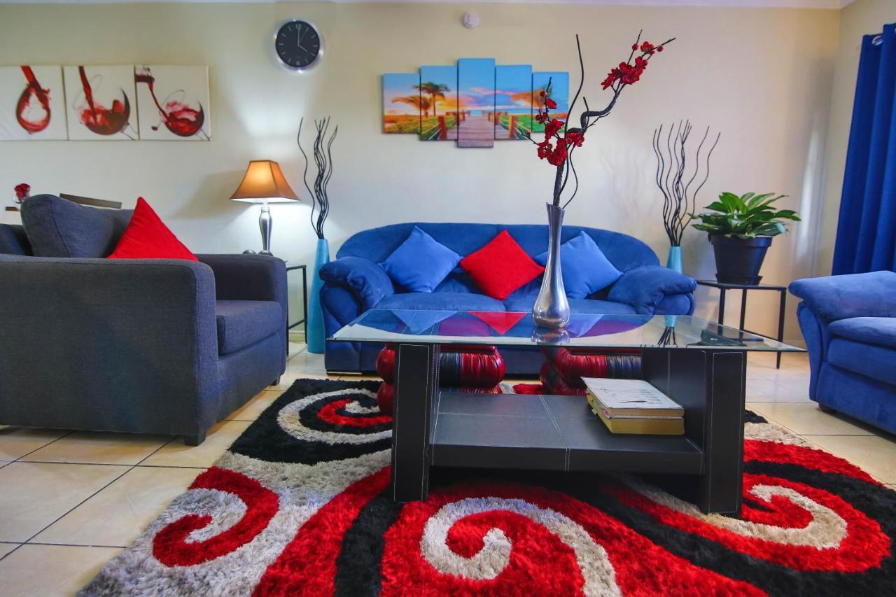 The Oasis I, Portmore Country Club Eksteriør bilde